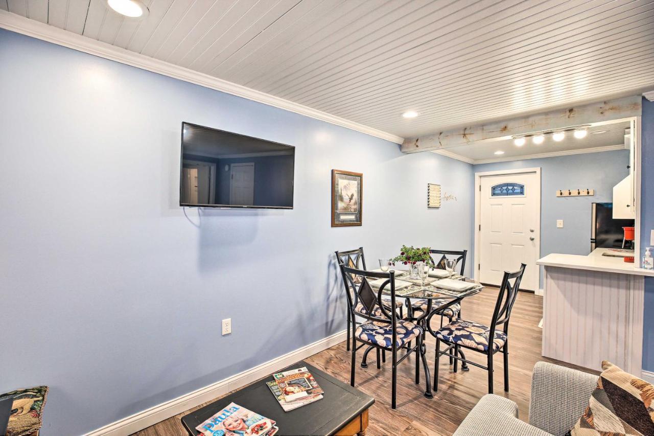 Updated Williamstown Apartment With Kitchen! Exteriér fotografie